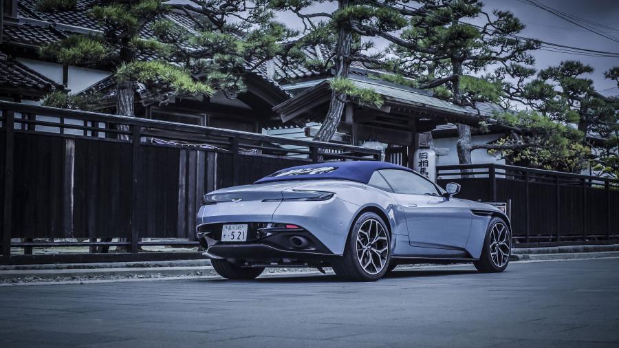  Aston Martin DB11 V8 Volante 2018 года  (JP) (фото 4 из 4)